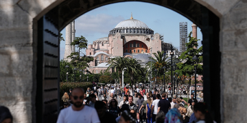 TÜİK: Yerli Turist Harcamaları Arttı, Seyahat Sayısı Geriledi