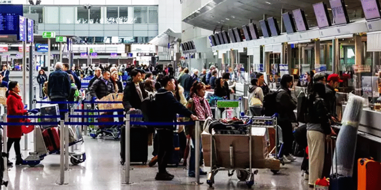 Berlin Havalimanı’nda Dron Paniği!