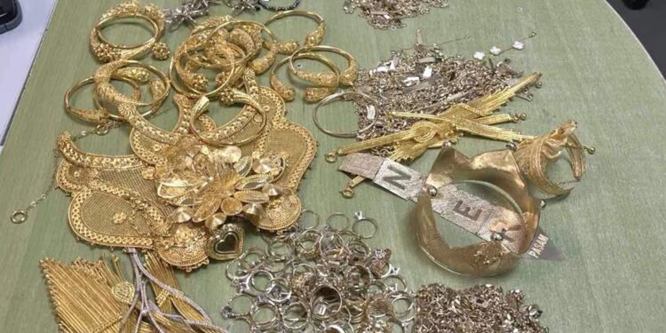 Yoğurt Kabının İçinden Servet Çıktı!