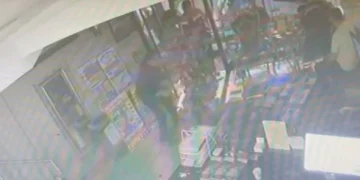 Gıda Zehirlenmesi Şüphesiyle Hayatını Kaybeden Ailenin Son Anları Güvenlik Kamerasında!