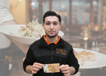 Kayseri’de Dürüstlük Dersi: Yanlış Bırakılan 50 Euro Bahşiş Geri Gönderildi